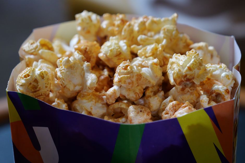 Soirée “Netflix & chill” version chic : le guide
